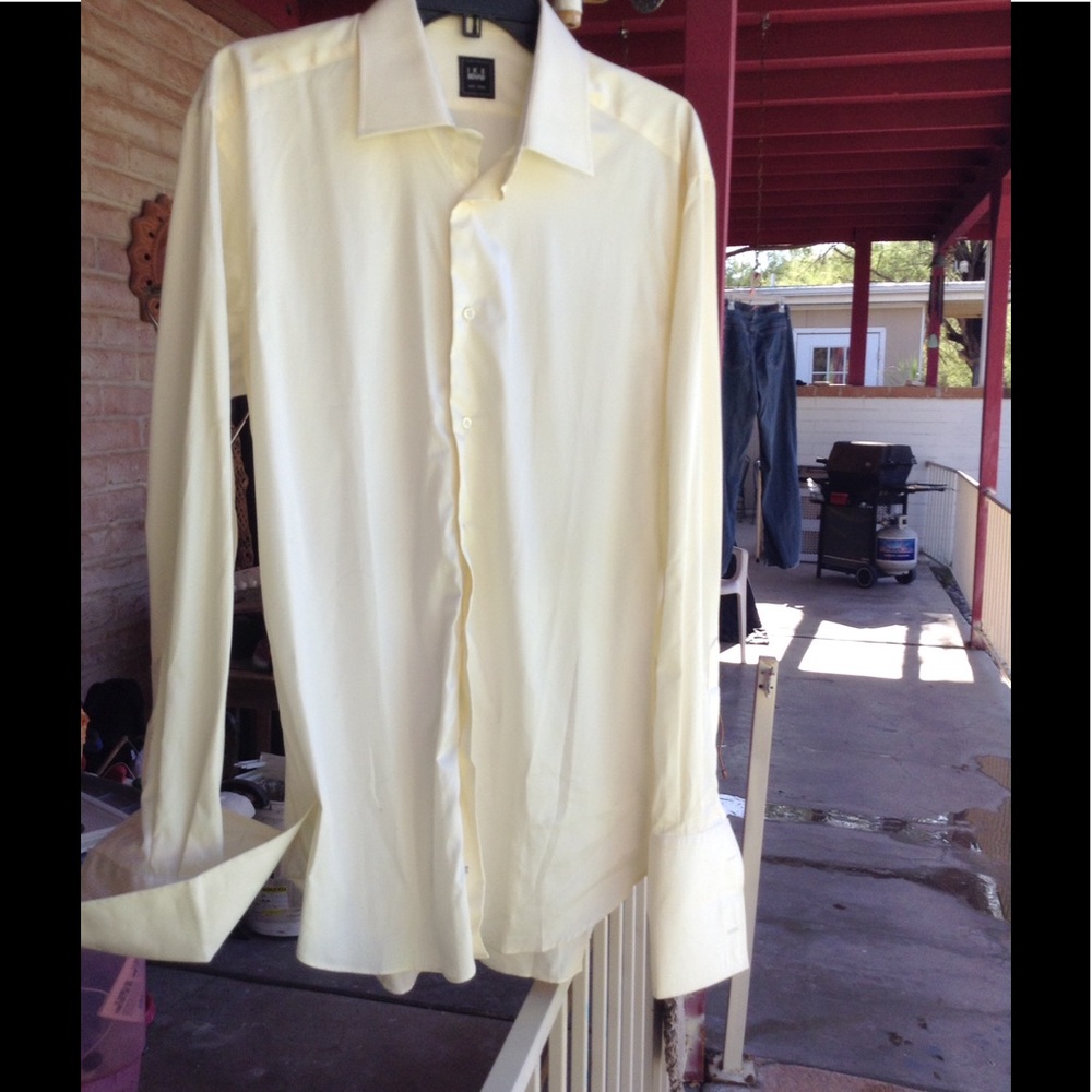 NWT Yellow dress shirt, cuff links required.