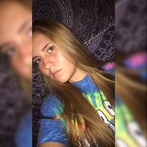 Meet your Posher, Leah