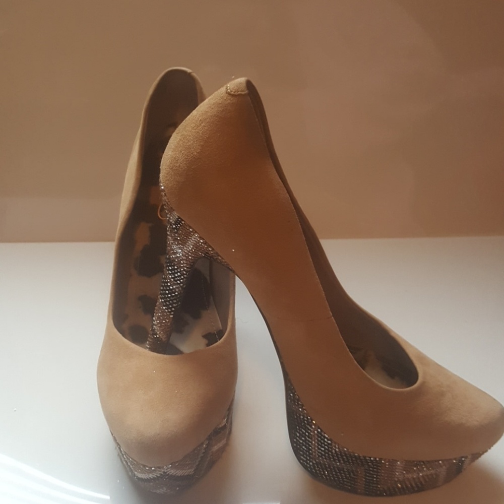 #Jessica Simpson #Waldo #nudesuede #shoes #heels