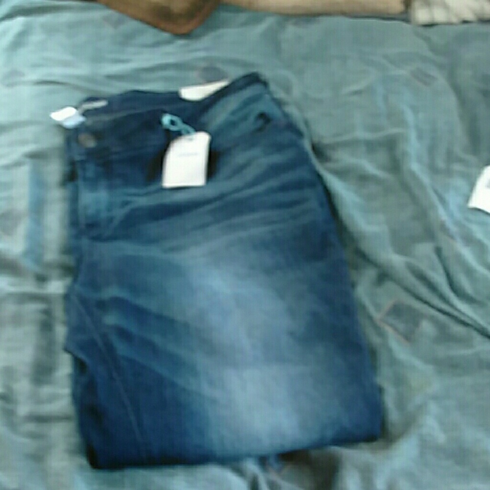 Brand new never worn jeans