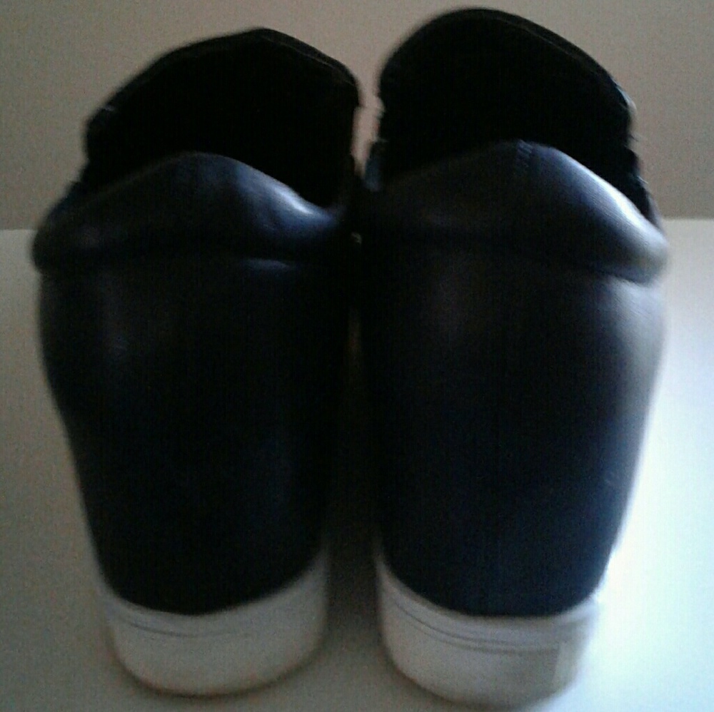 Shoes - Picture 3 of 3