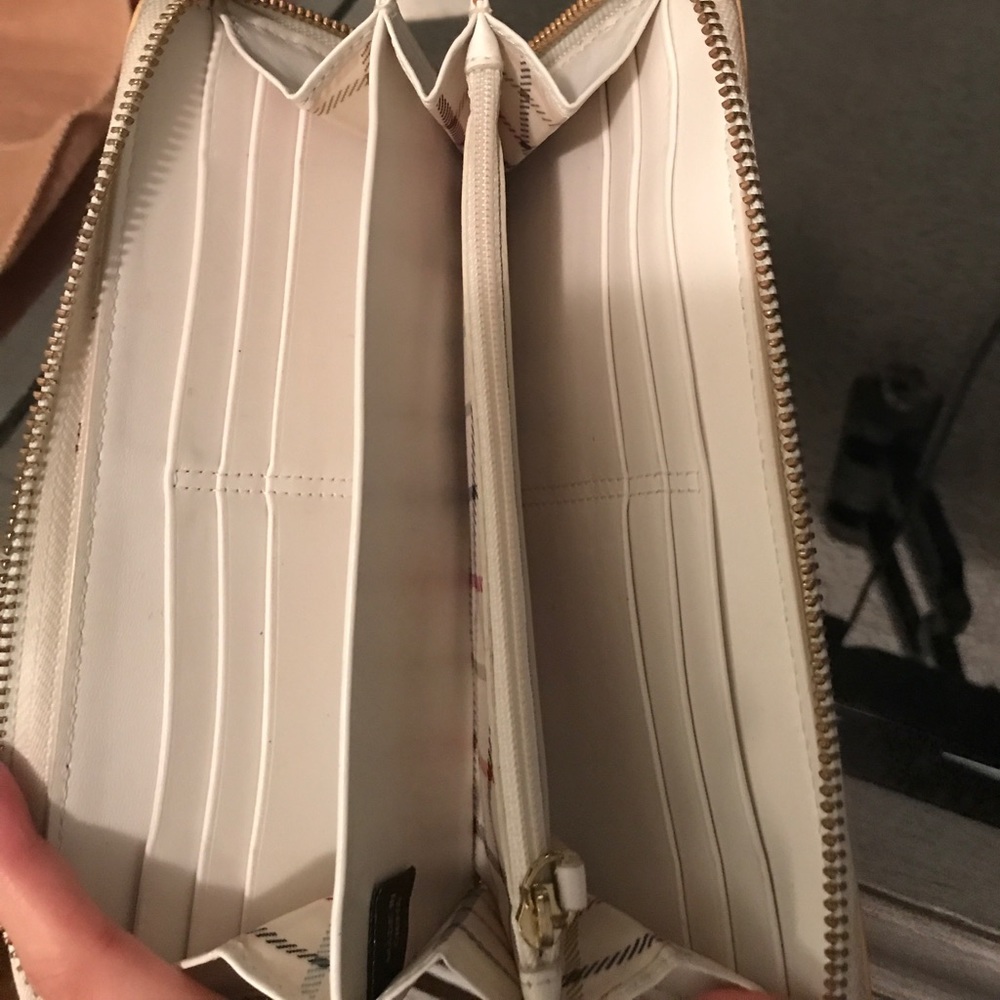 Authentic Coach wallet - Picture 3 of 3