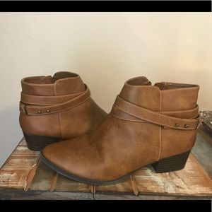 LC Lauren Conrad Booties