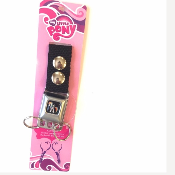 seatbelt buckle keychain