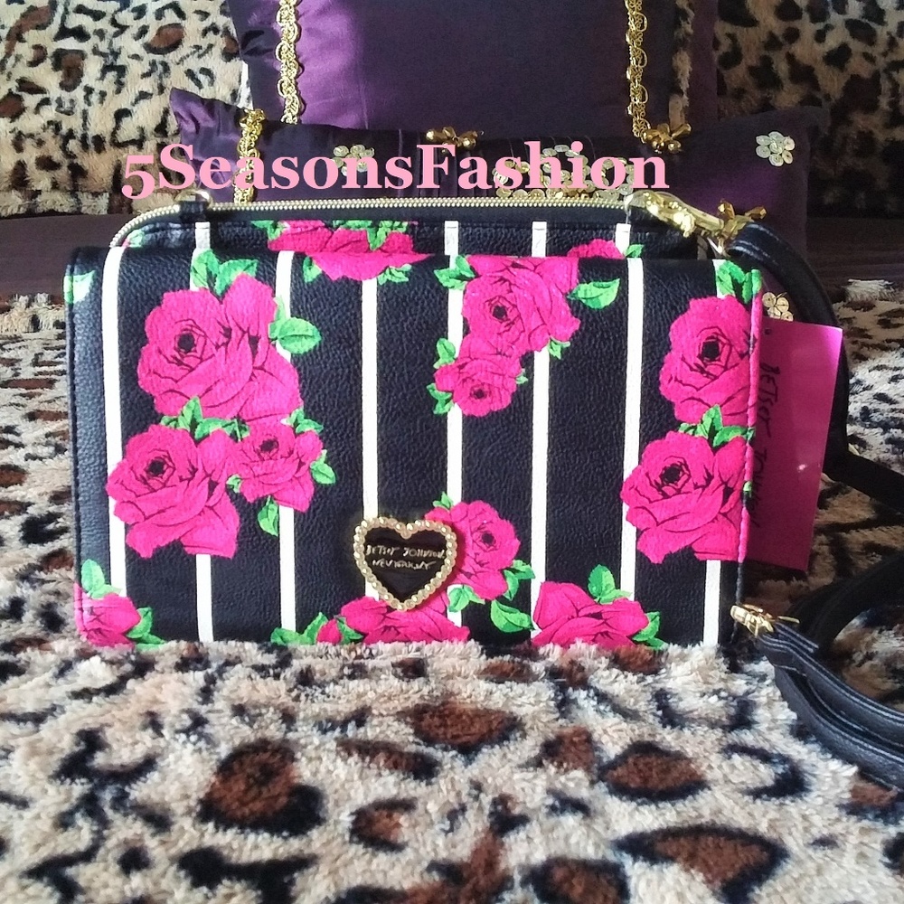 😻 Sale! BETSEY JOHNSON Crossbody Bag Clutch Striped