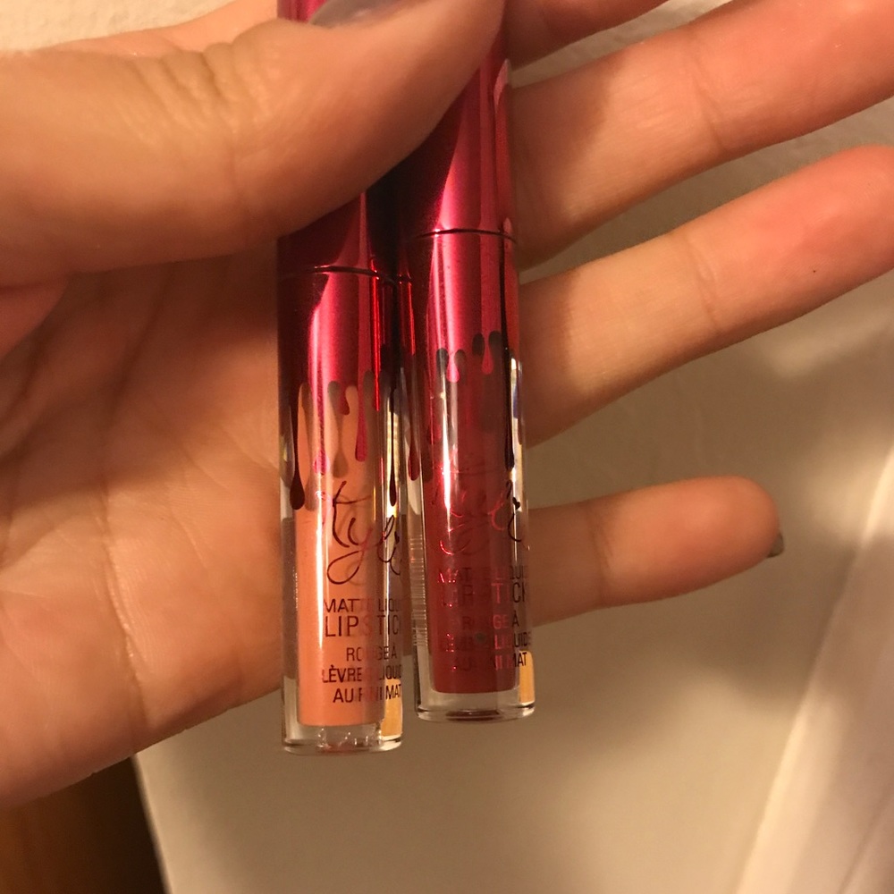 Kylie cosmetics dirty peach/gorg liquid lipstick