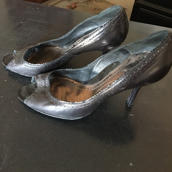 designer shoe - Picture 2 of 3