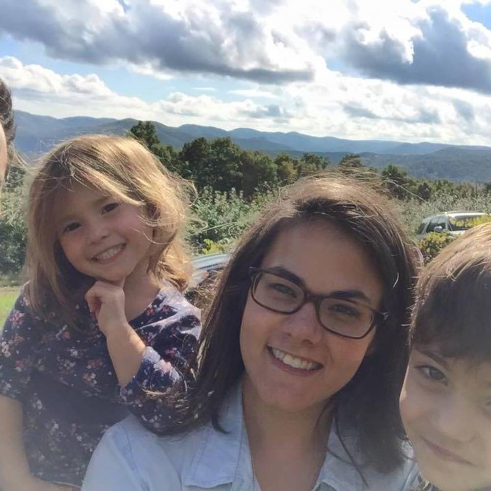 Meet your Posher, Konnie