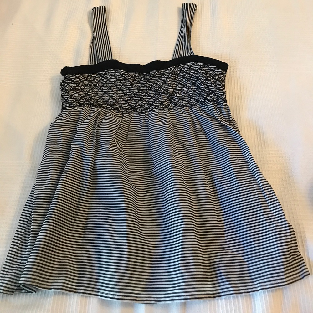Cute stripe black and white top
