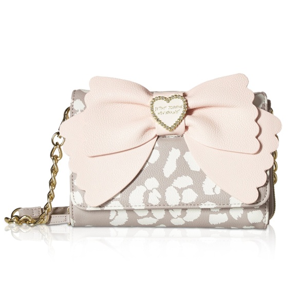 Betsey Johnson Handbags - Betsey Johnson | NWT Blush Crossbody Purse