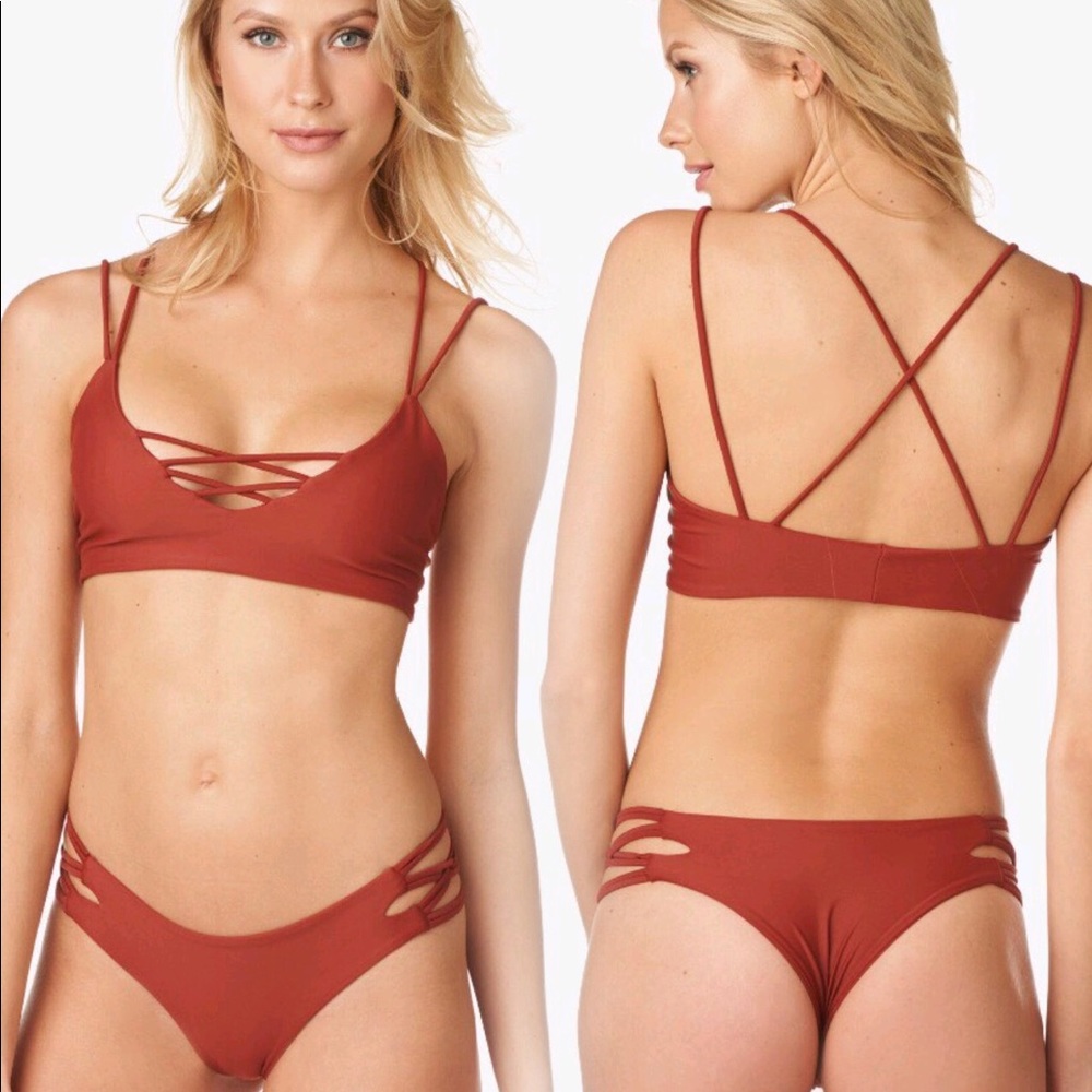 Kat Top in Mars