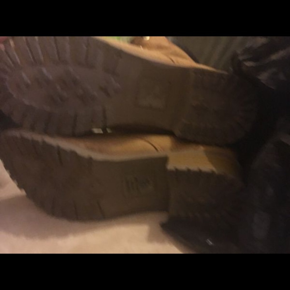 Boots - Picture 3 of 4
