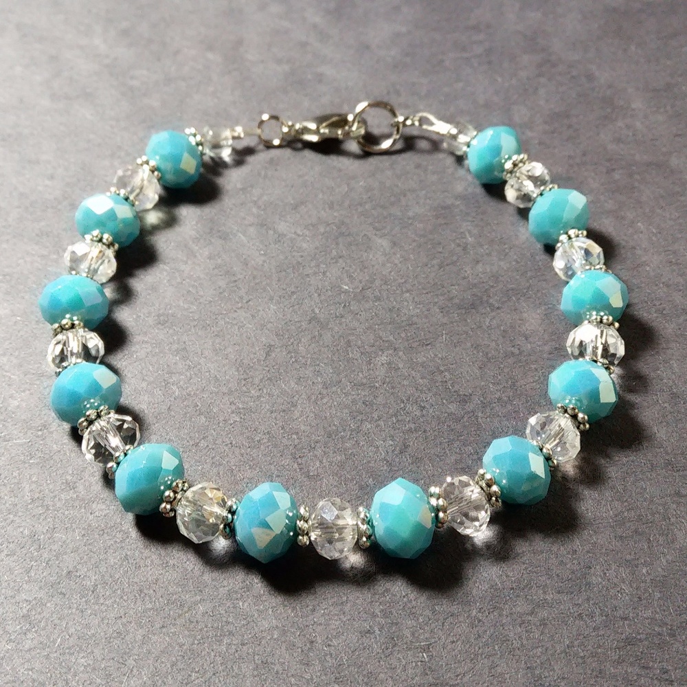 LilisCo Handmade Beaded Clasp Bracelet