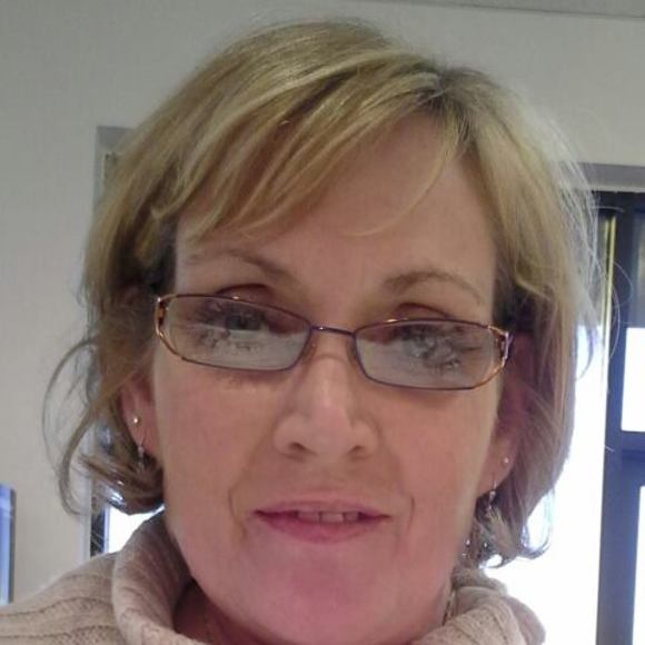 Meet your Posher, Pia - Picture 1 of 1