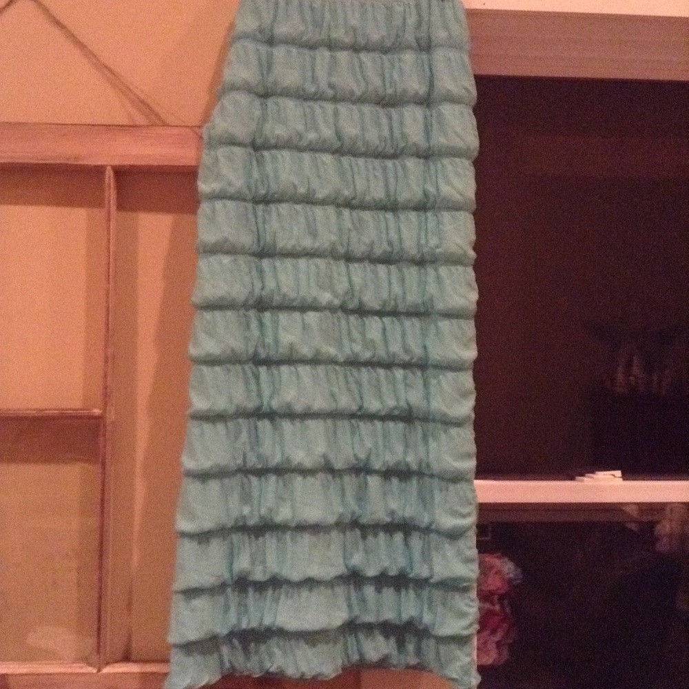 Ruffle skirt