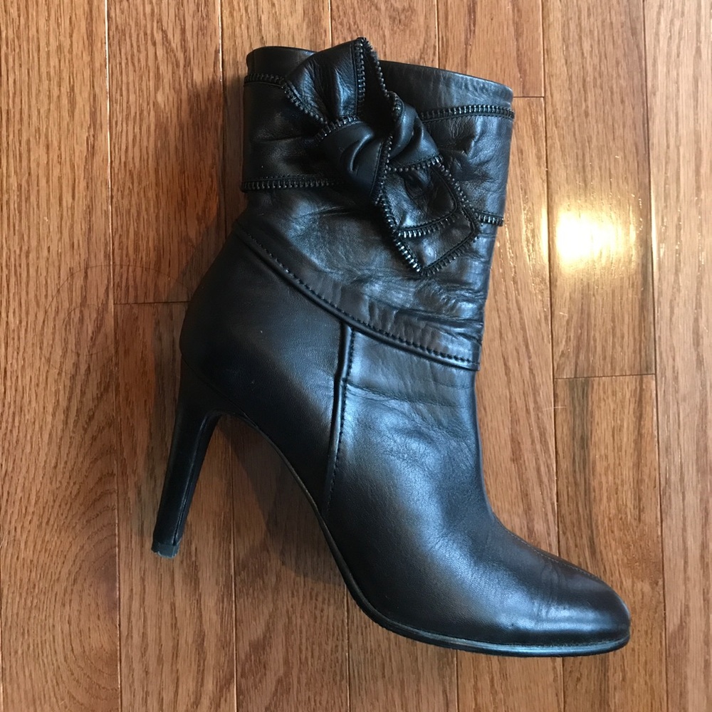 Black Boots