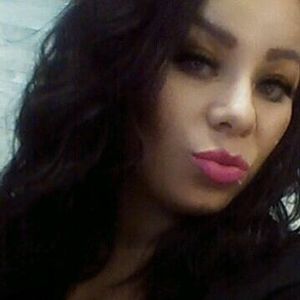 Meet your Posher, Perla