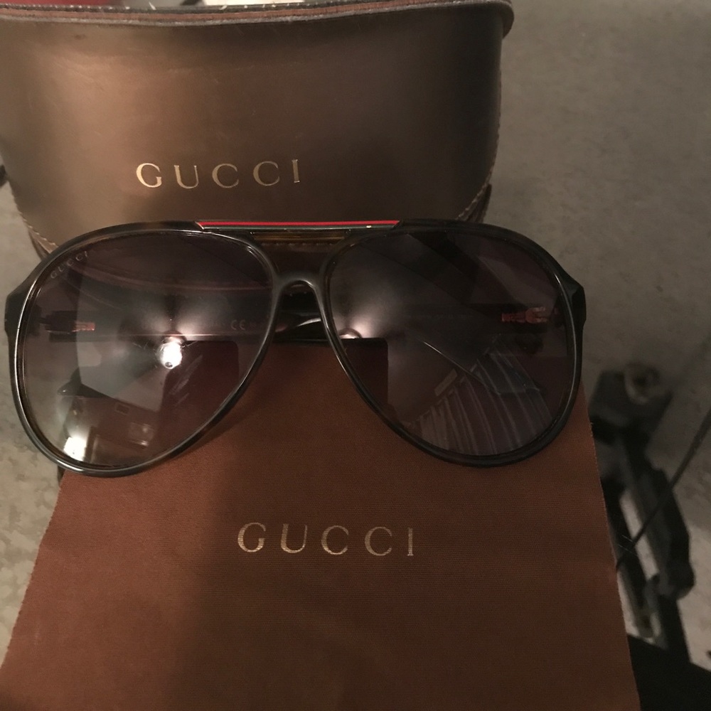 Authentic classic Gucci aviators - Picture 3 of 8