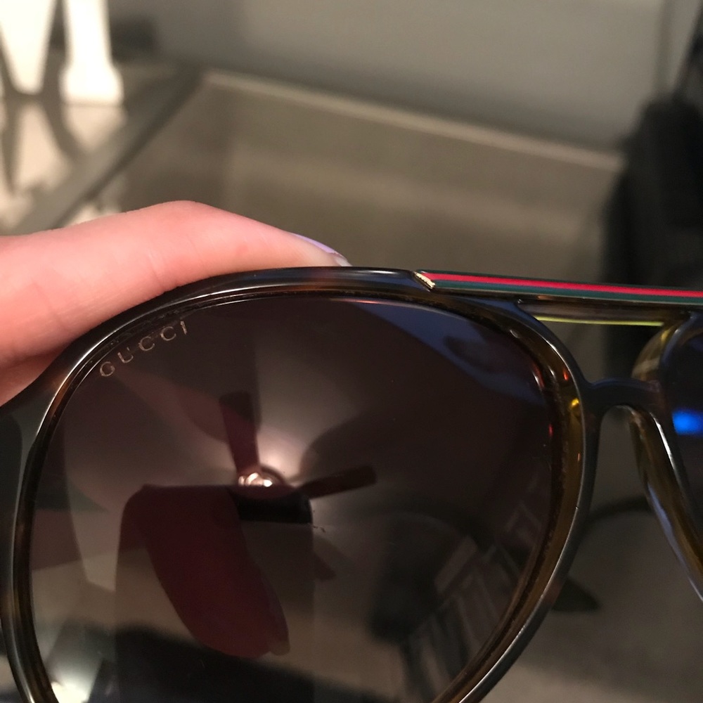Authentic classic Gucci aviators - Picture 6 of 8