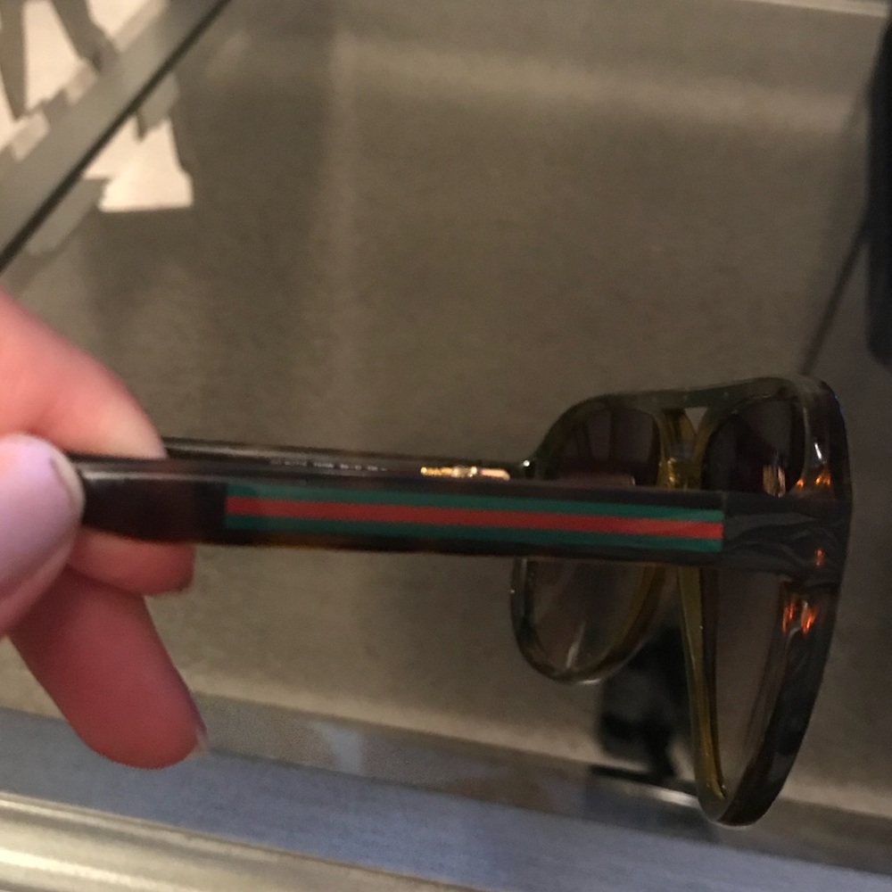 Authentic classic Gucci aviators - Picture 8 of 8