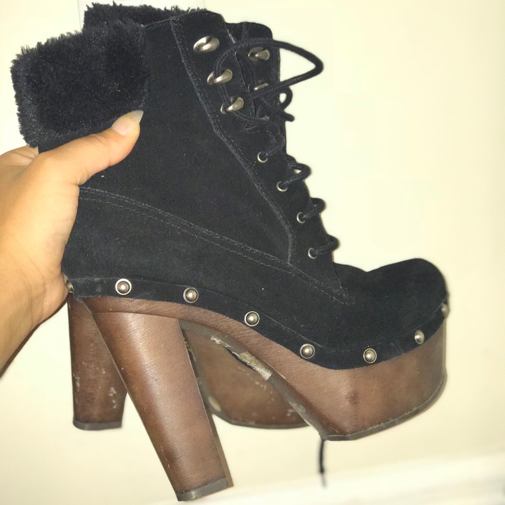Fur ankle platforms
