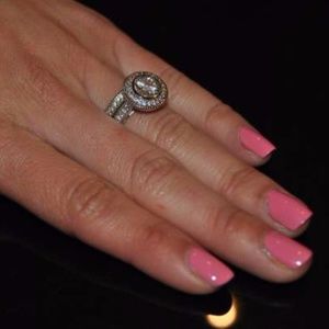 Gorgeous Silver plated cubic zirconium ring set