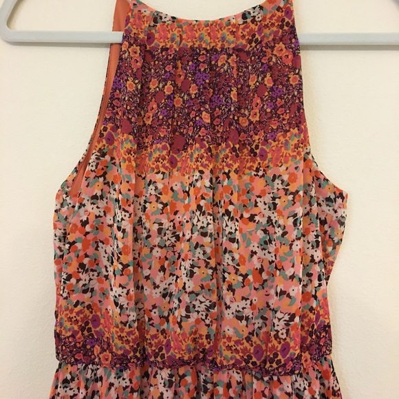 Keyhole back dress - Picture 3 of 3