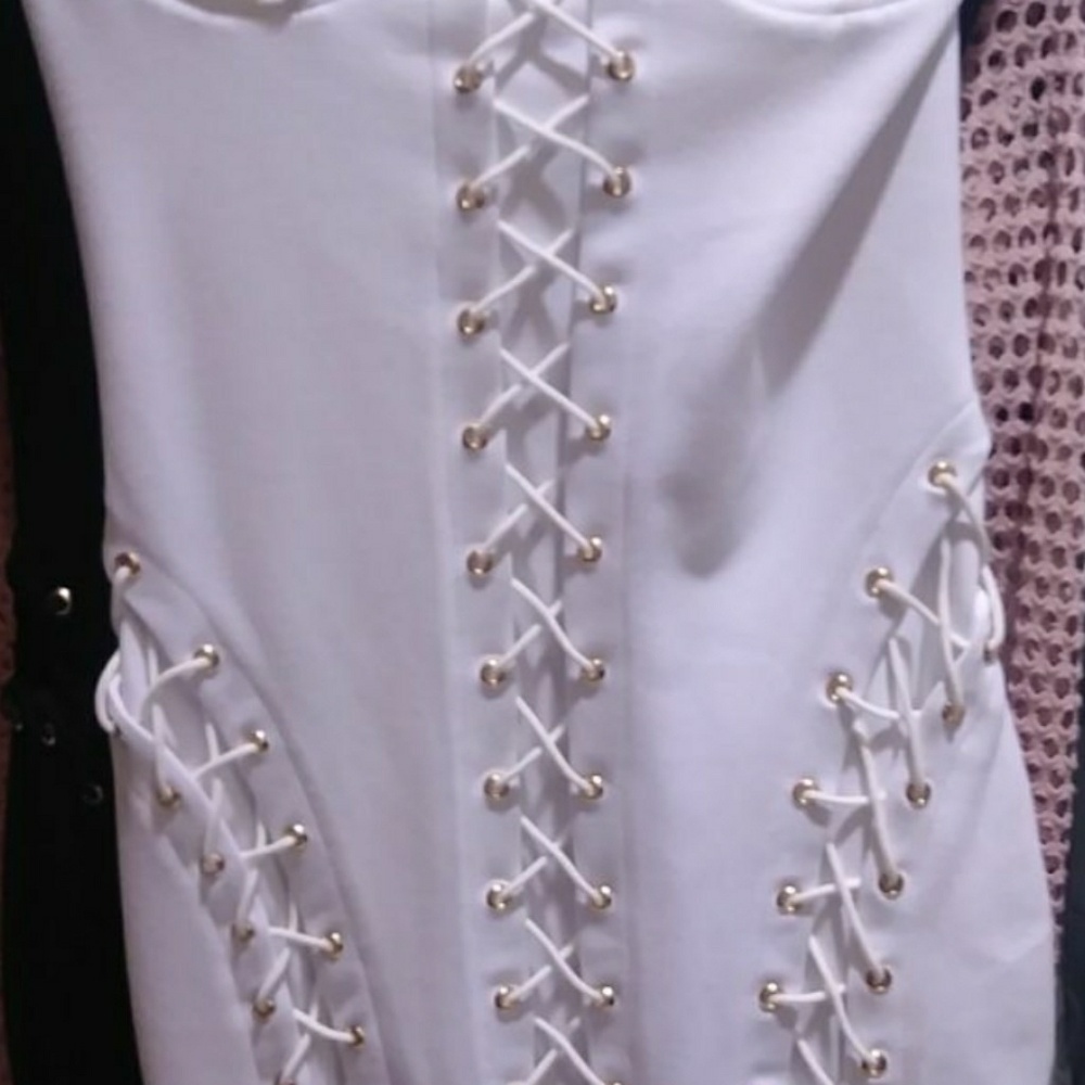 Dress - Picture 2 of 9