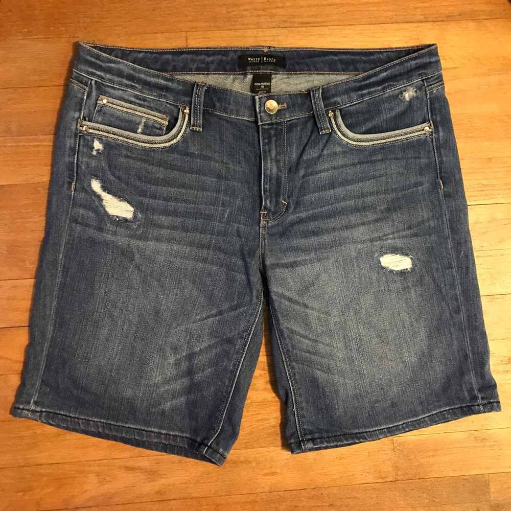 White House Black Market Girlfriend Shorts