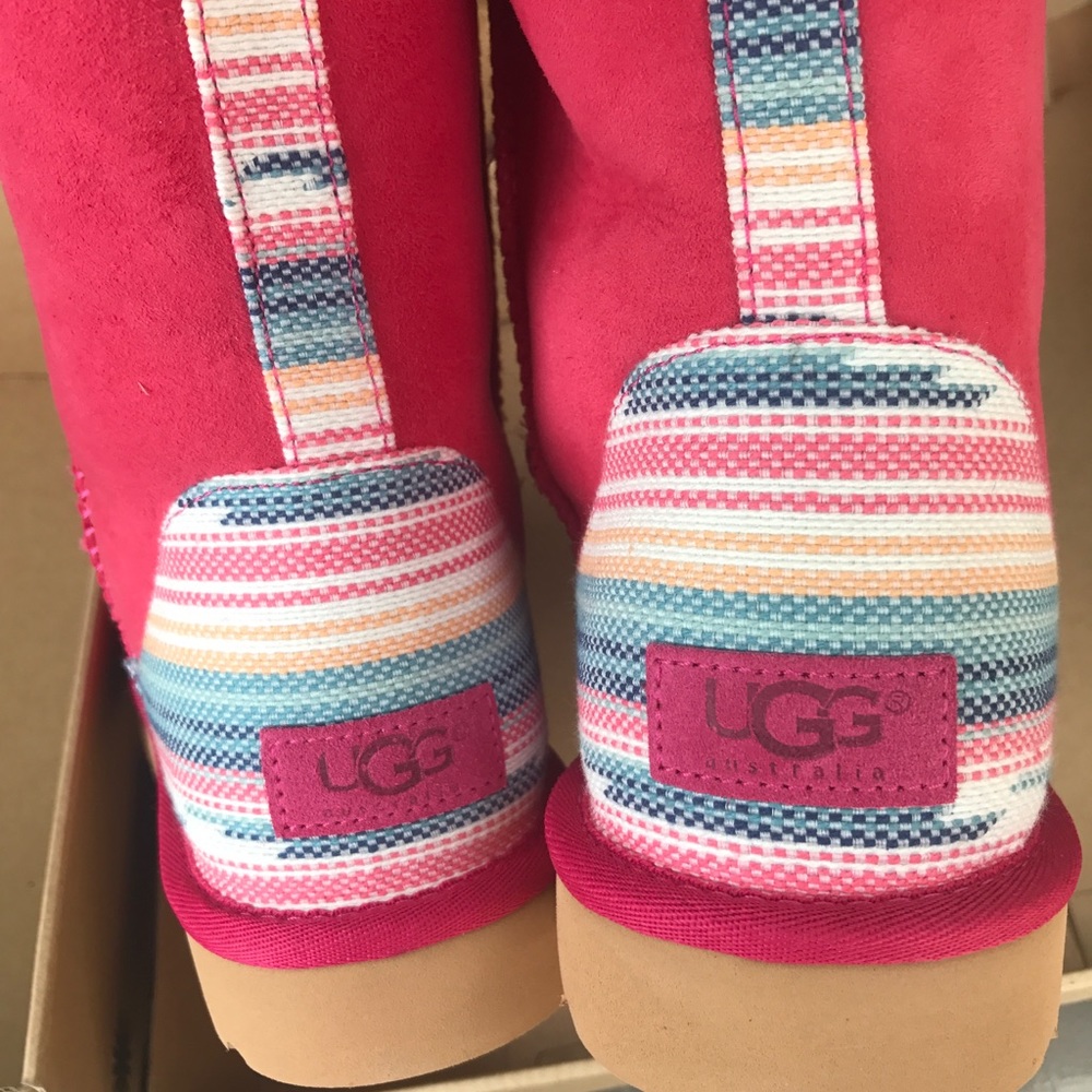 Pink uggs