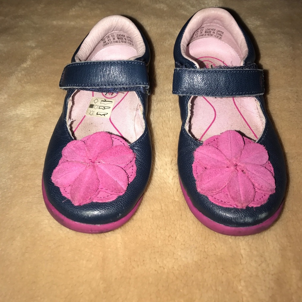 Stride Rite Girls Shoes - Picture 2 of 5