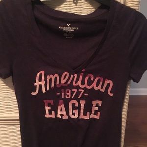 American eagle v neck t shirt