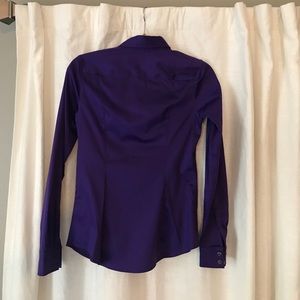 Banana Republic Tops - NWT Banana Republic non-iron fitted shirt Size 0 Banana Republic Tops - NWT Banana Republic non-iron fitted shirt Size 0
