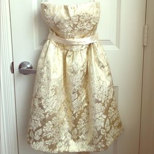 Small heart shaped sleeveless dress