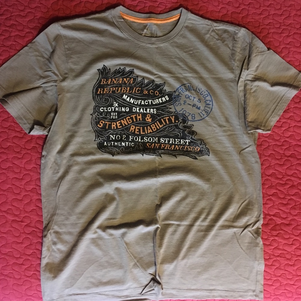 Banana Republic tee shirt size L