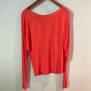 Bebe Long Sleeve sheet back top