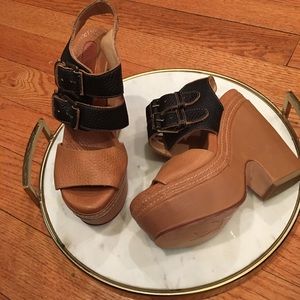 GEE WAWA STRAPPY Platform SANDALS Heels Tan 6.5