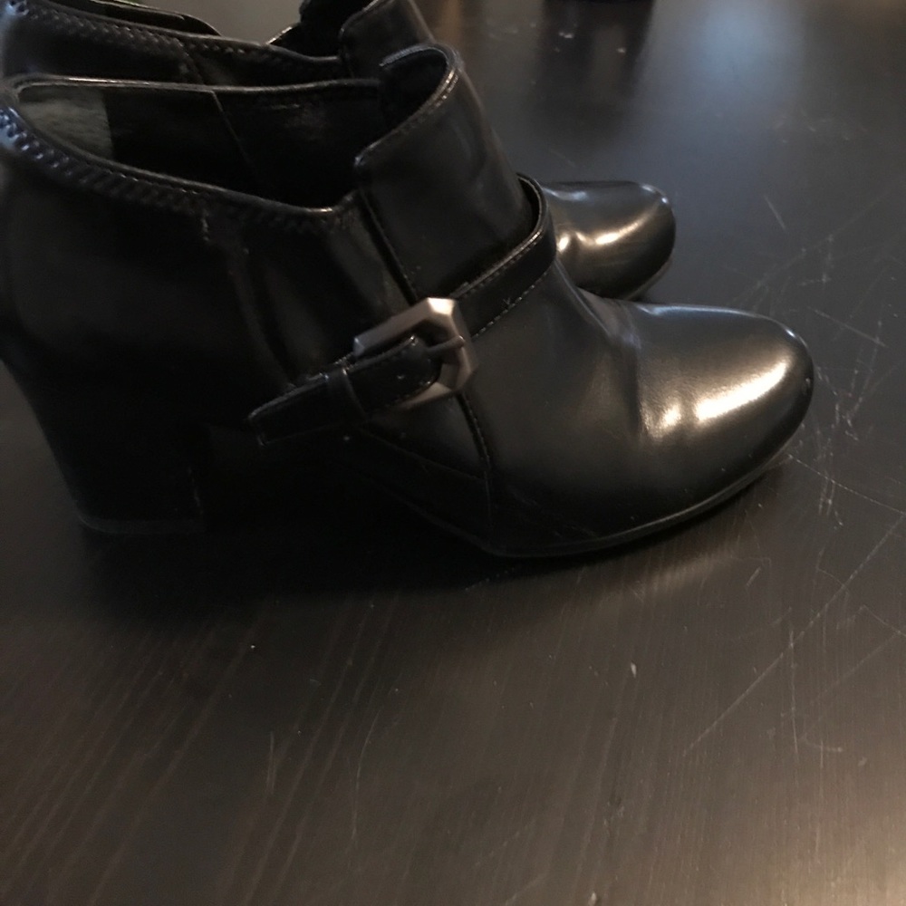 Franco Sarto dress shoes