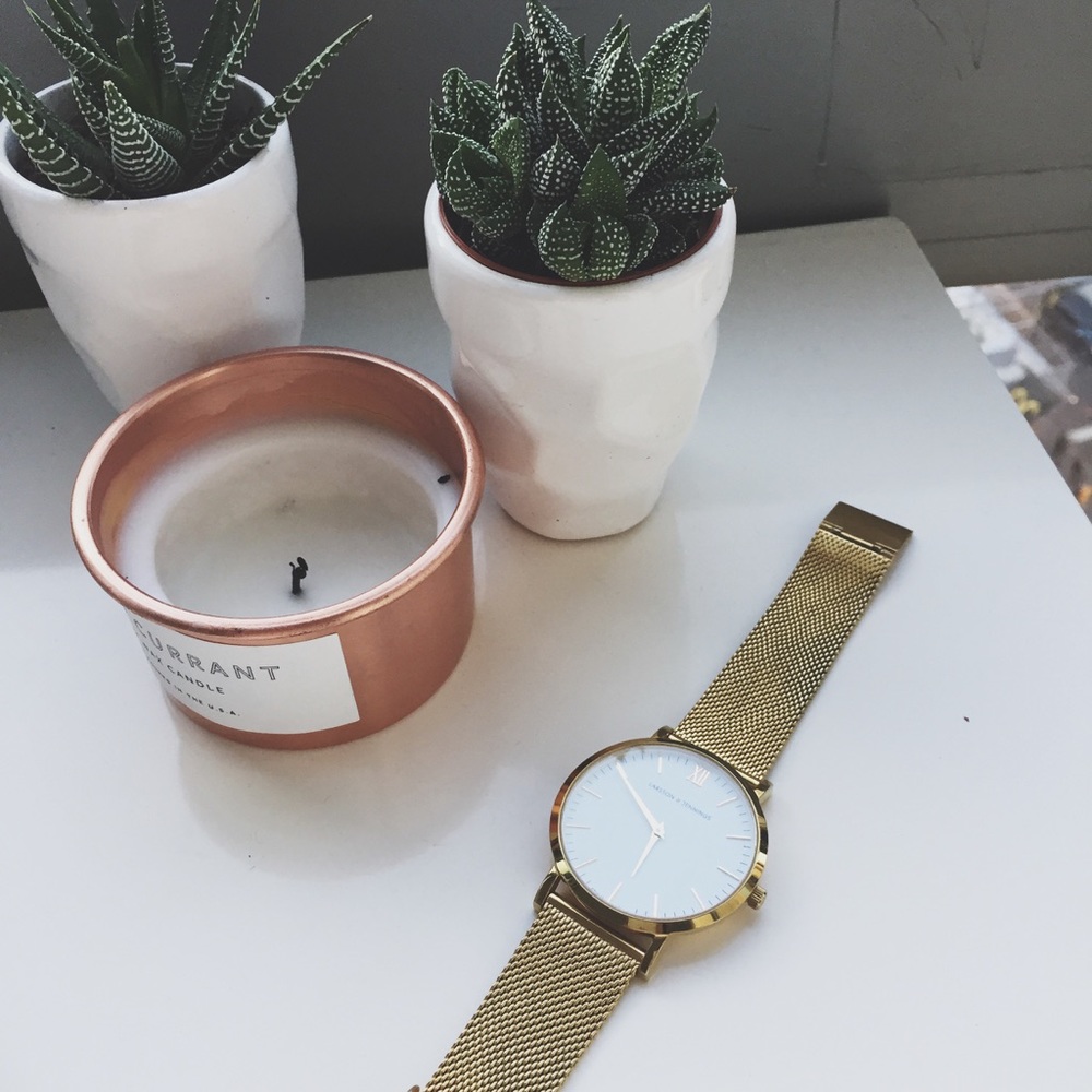 Larsson and Jennings watch