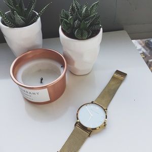 Larsson and Jennings watch