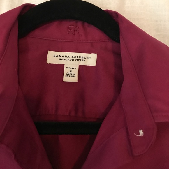 Banana Republic Tops - Banana Republic non-iron fitted shirt Size 0 Banana Republic Tops - Banana Republic non-iron fitted shirt Size 0