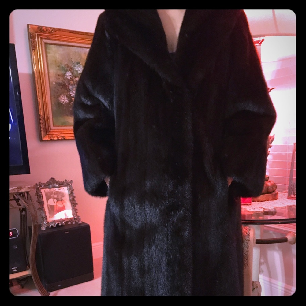 Vintage Natural Genuine Blackglama Range Mink Coat