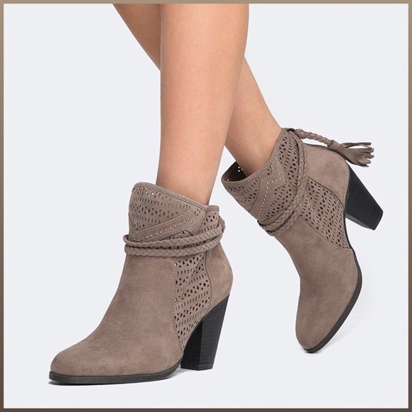 BRAIDED SLOUCH BOOTIE - Picture 2 of 5