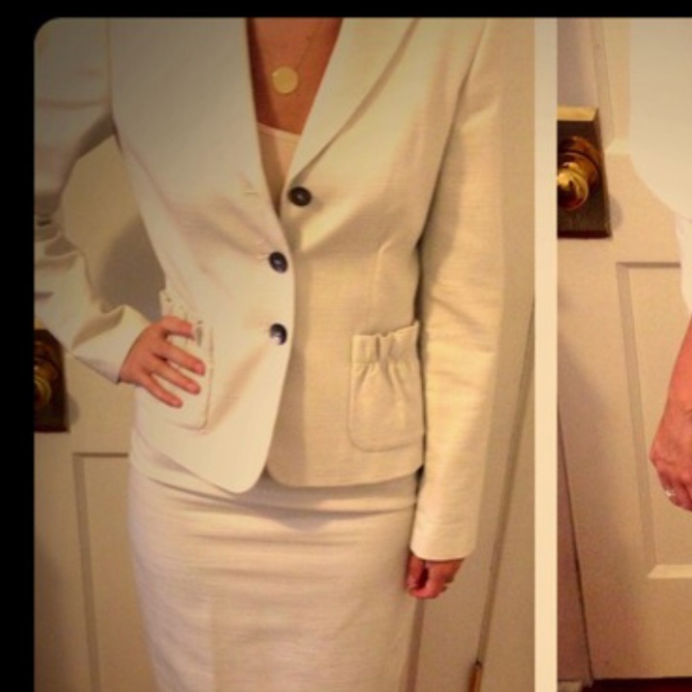 💥Calvin Klein cream blazer and skirt