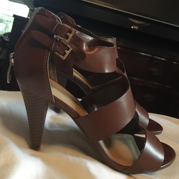Liz Claiborne Heels - Picture 2 of 3