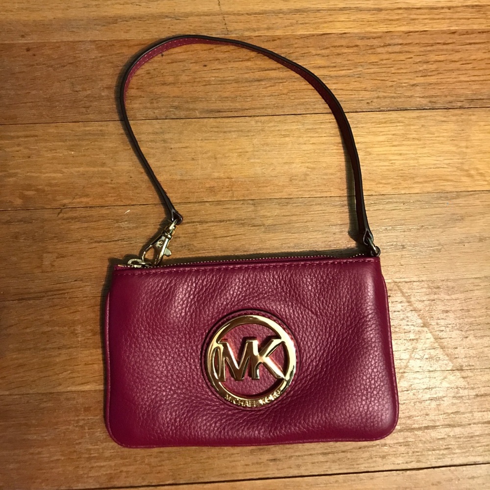 Michael Kors Magenta Wristlet NEVER USED
