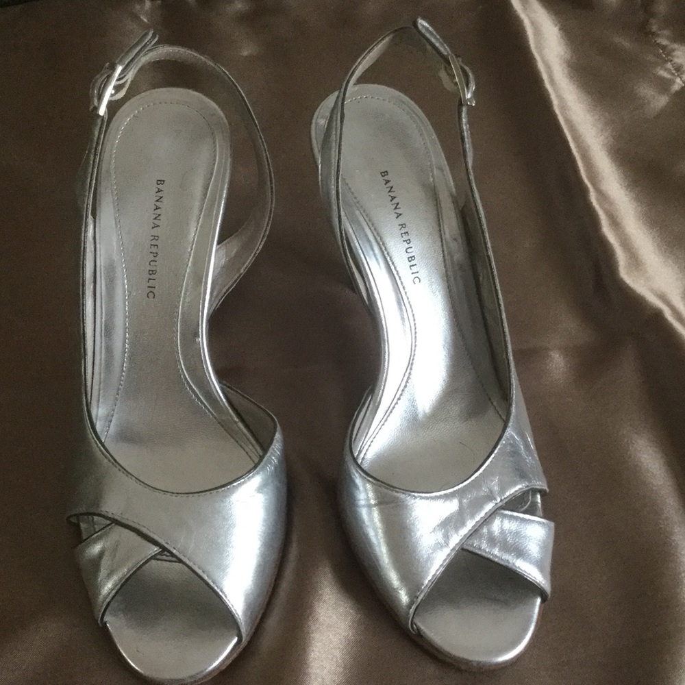 Banana Republic Silver Sandal Heel