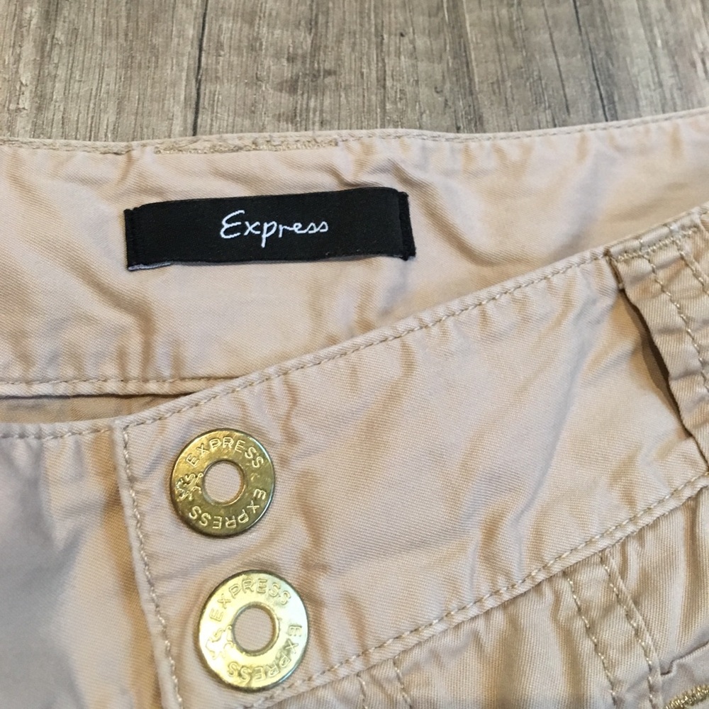 Express Khaki shorts - Picture 3 of 3