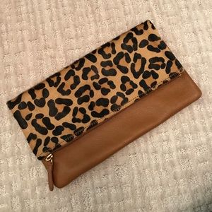 GAP Leopard Clutch