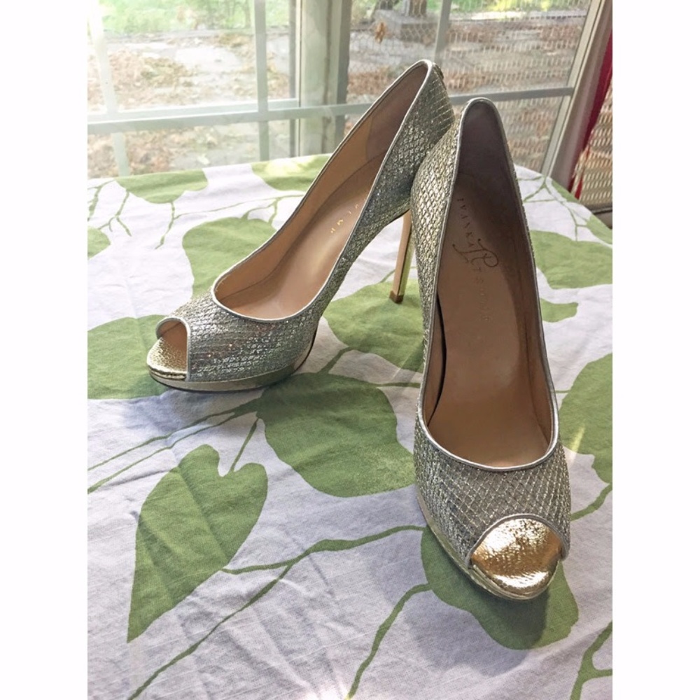 Ivanka Trump Women's Metallic Maggie 2 Heels